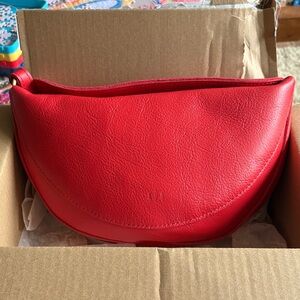 Portland Leather Large Koala Sling Bag - NIB